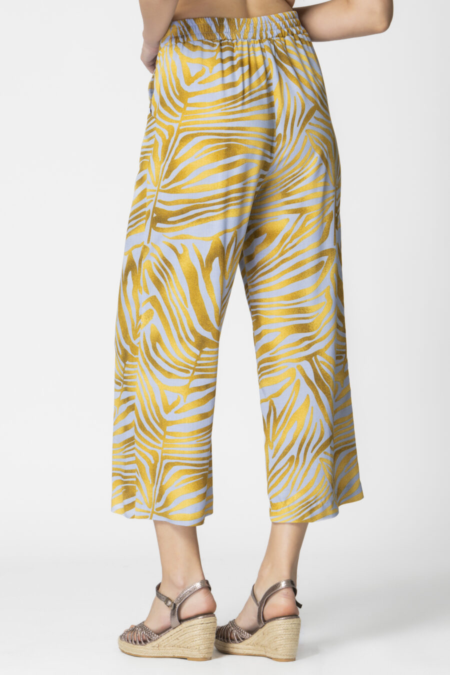 ΓΥΝΑΙΚΕΙΟ ΠΑΝΤΕΛΟΝΙ CULOTTE ΜΕ TROPICAL PRINT - Image 4